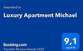 Luxury Apartment Michael